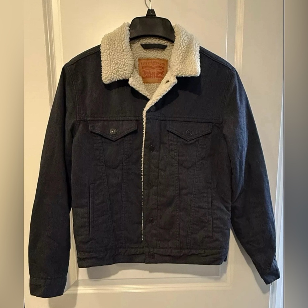 EUC Levi Strauss Cotton Navy Blue Sherpa Winter Trucker Jacket Men’s Small